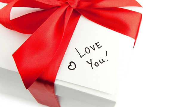 White box red ribbon love free wallpaper for desktop - medium preview image