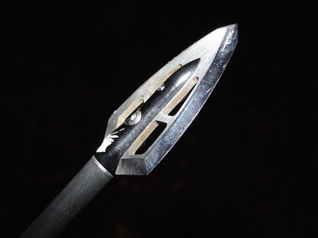 Knife sharp blade stipple black free wallpaper for desktop - medium preview image