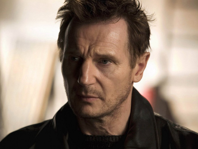 Man black jacket serious look #11 free wallpaper for desktop - medium preview image