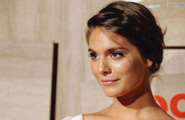 Woman white shirt black tie #4 free wallpaper for desktop - medium preview image