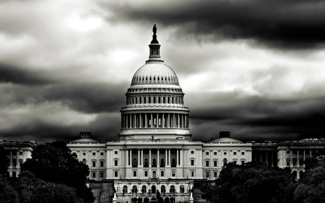 Black and white washington capitol free wallpaper for desktop - medium preview image