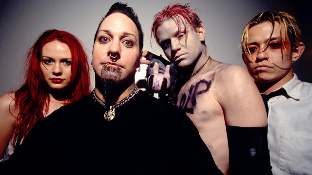 Tattooed people group body face free wallpaper for desktop - medium preview image