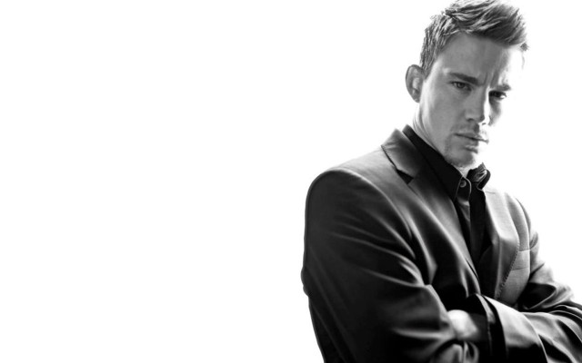 Man suit tie posing arms #3 free wallpaper for desktop - medium preview image