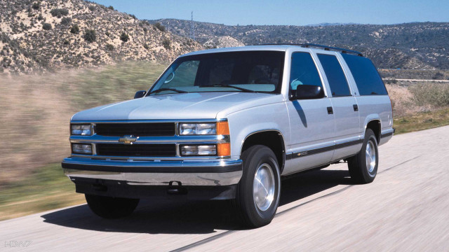 Silver truck mountain road digital free wallpaper for desktop - medium preview image