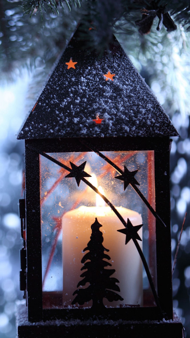Lit candle lantern christmas tree free wallpaper for mobile - medium preview image