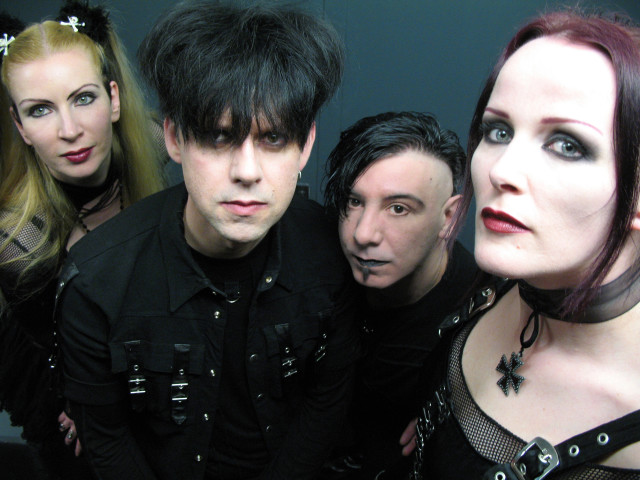 Group people posing picture women free wallpaper for desktop - medium preview image