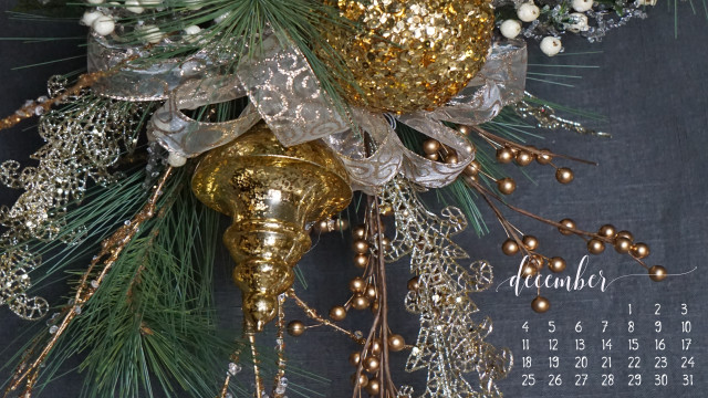 Calendar gold bell christmas tree free wallpaper for desktop - medium preview image