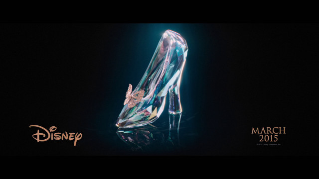 Glass shoe disney hologram magic free wallpaper for desktop - medium preview image