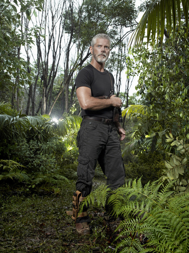 Man forest gun jungle trees free wallpaper for mobile - medium preview image