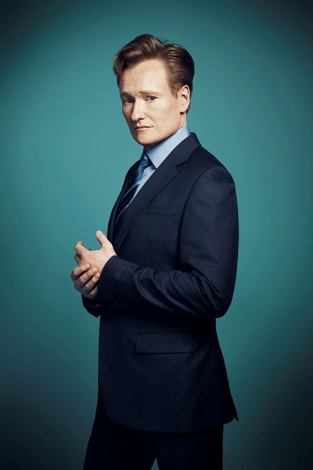 Man suit tie posing picture #21 free wallpaper for mobile - medium preview image