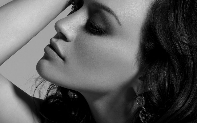 Woman hand head arm behind free wallpaper for desktop - medium preview image