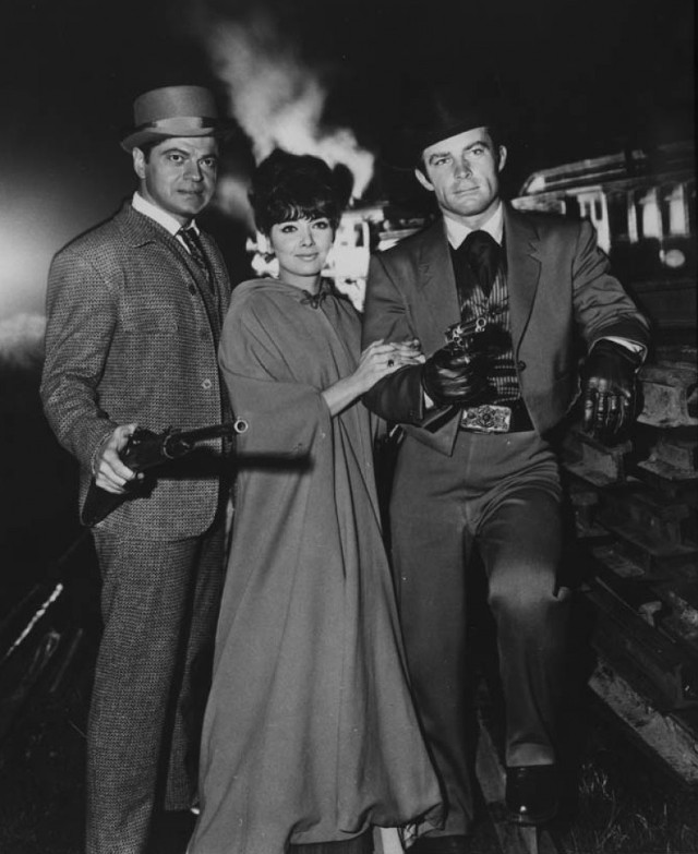 Man women train night smoke free wallpaper for mobile - medium preview image