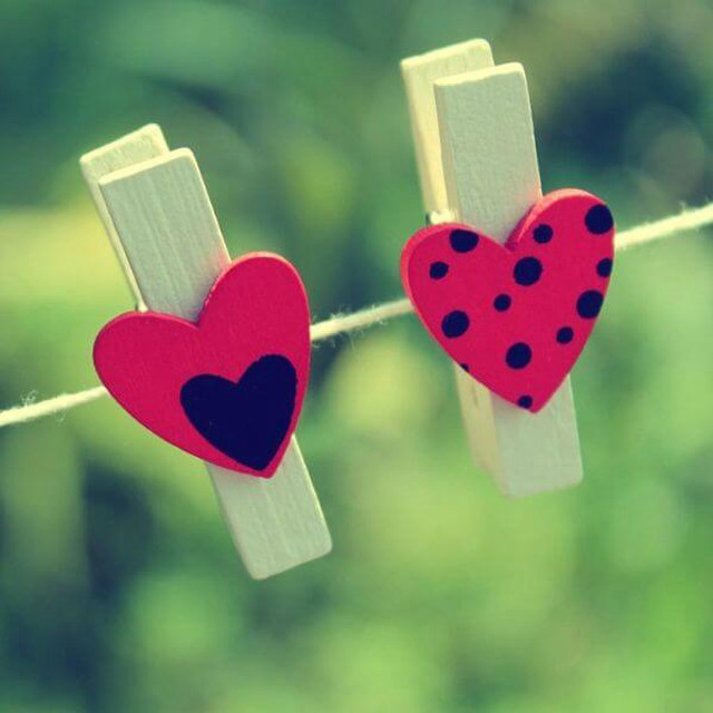 Two hearts hanging clothesline clothespins free wallpaper for tablet - medium preview image