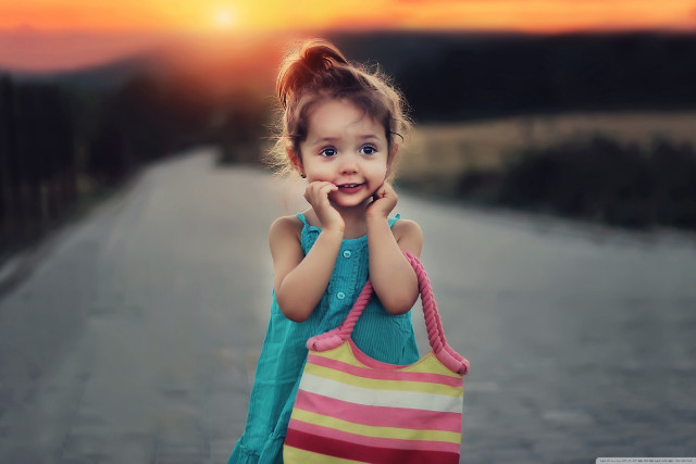 Little girl colorful bag road free wallpaper for desktop - medium preview image