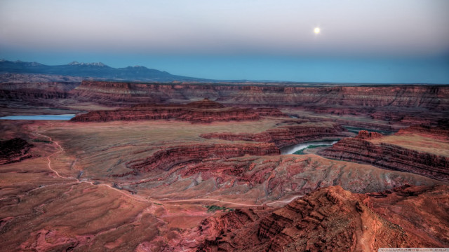 Canyon lake moon sky view free wallpaper for desktop - medium preview image