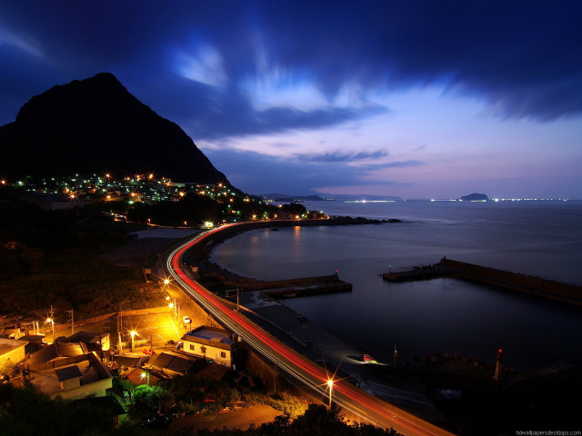 Night city water mountain light free wallpaper for desktop - medium preview image