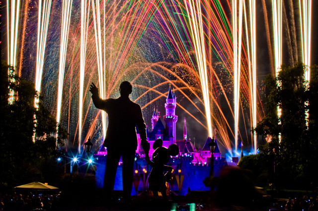 Man castle fireworks sky background free wallpaper for desktop - medium preview image