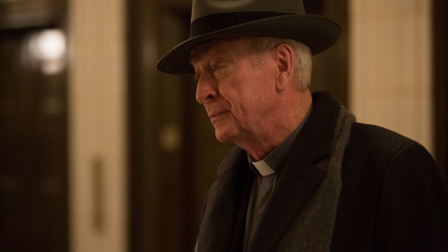 Black hat coat mustache old #2 free wallpaper for desktop - medium preview image