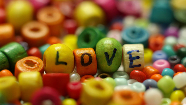 Love beads closeup naive art free wallpaper for desktop - medium preview image