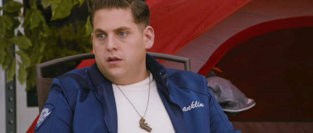 Man chair necklace red tent free wallpaper for desktop - medium preview image