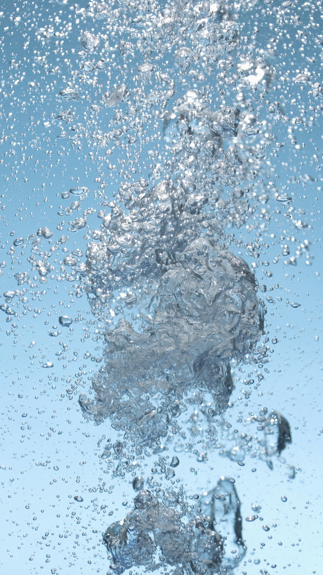 Blue sky bubbles water image free wallpaper for mobile - medium preview image