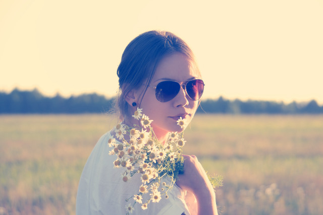 Woman sunglasses white shirt flower free wallpaper for desktop - medium preview image