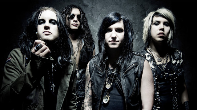 Group long hair piercings pose free wallpaper for desktop - medium preview image