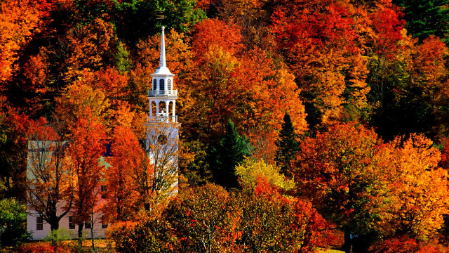 Church steeple fall foliage autumn free wallpaper for desktop - medium preview image