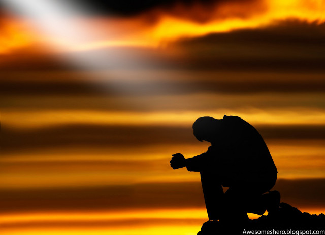 Kneeling bright light sky cross free wallpaper for desktop - medium preview image