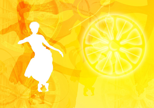 Woman playing tennis bright background free wallpaper for desktop - medium preview image