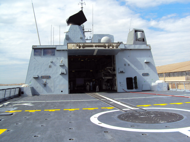 Large ship ramp open door free wallpaper for desktop - medium preview image