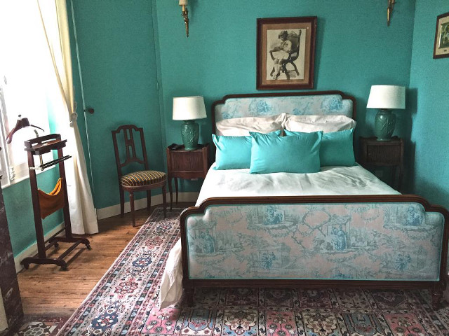 Bed blue cover pillows rug free wallpaper for desktop - medium preview image