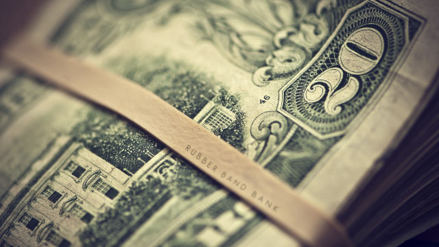 Twenty dollar bills brown ribbon free wallpaper for desktop - medium preview image