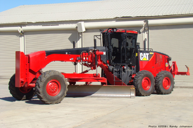 Red tractor snow plow building free wallpaper for desktop - medium preview image