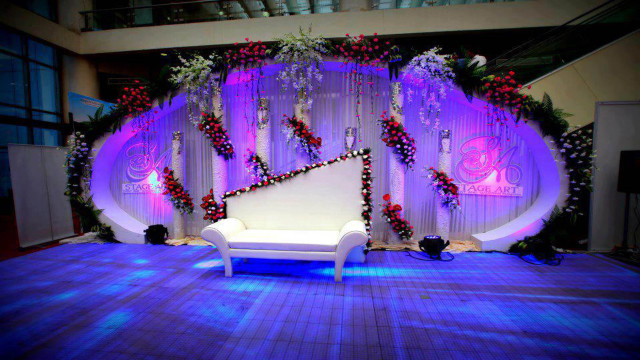 Stage couch curtain lights backdrop free wallpaper for desktop - medium preview image