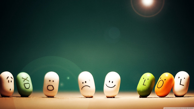 Colorful egg faces row different free wallpaper for desktop - medium preview image