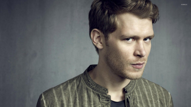 Man beard jacket posing picture #2 free wallpaper for desktop - medium preview image