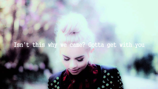 Woman cell phone quote screen free wallpaper for desktop - medium preview image