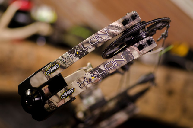 Skis iron wooden table pair free wallpaper for desktop - medium preview image