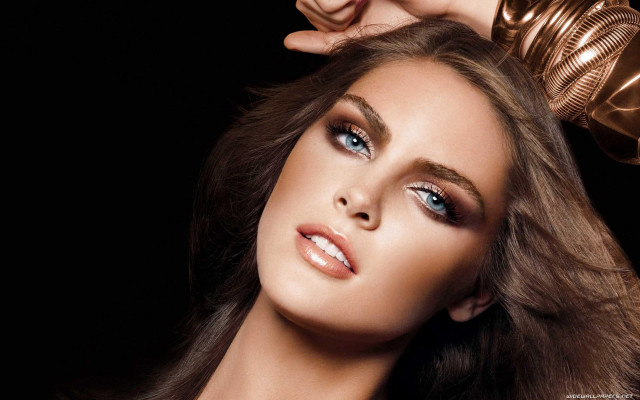 Woman long hair gold dress free wallpaper for desktop - medium preview image