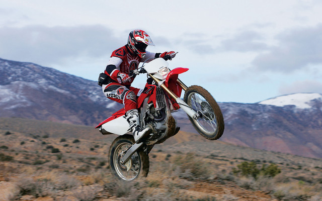 Man riding dirt bike desert #3 free wallpaper for desktop - medium preview image