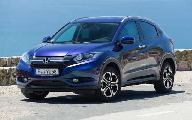 Blue honda crv road water free wallpaper for desktop - medium preview image