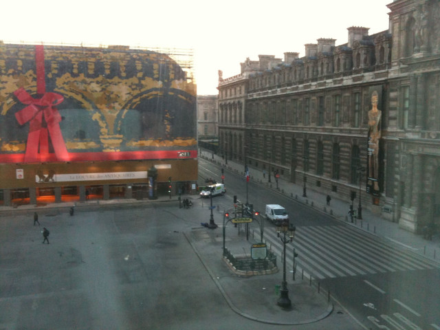 City street large building red #2 free wallpaper for desktop - medium preview image