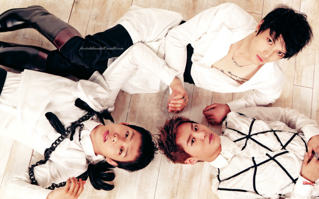 Group people wooden floor white free wallpaper for desktop - medium preview image