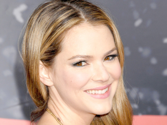 Woman necklace smiling camera happy #5 free wallpaper for desktop - medium preview image