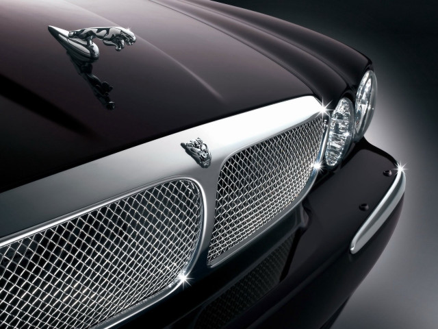 Black car chrome grills silver free wallpaper for desktop - medium preview image