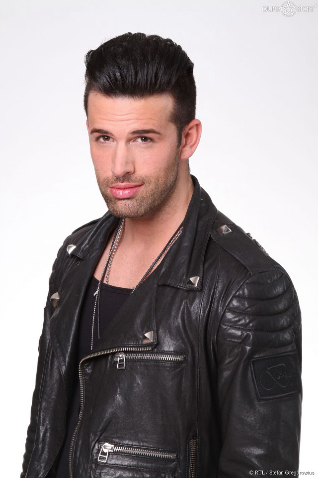 Man black leather jacket posing free wallpaper for mobile - medium preview image