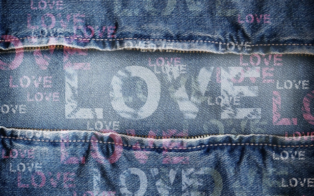 Jeans love back image free wallpaper for desktop - medium preview image