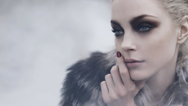 Woman fur coat red nails free wallpaper for desktop - medium preview image