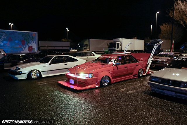 Cars parking lot night projection free wallpaper for desktop - medium preview image